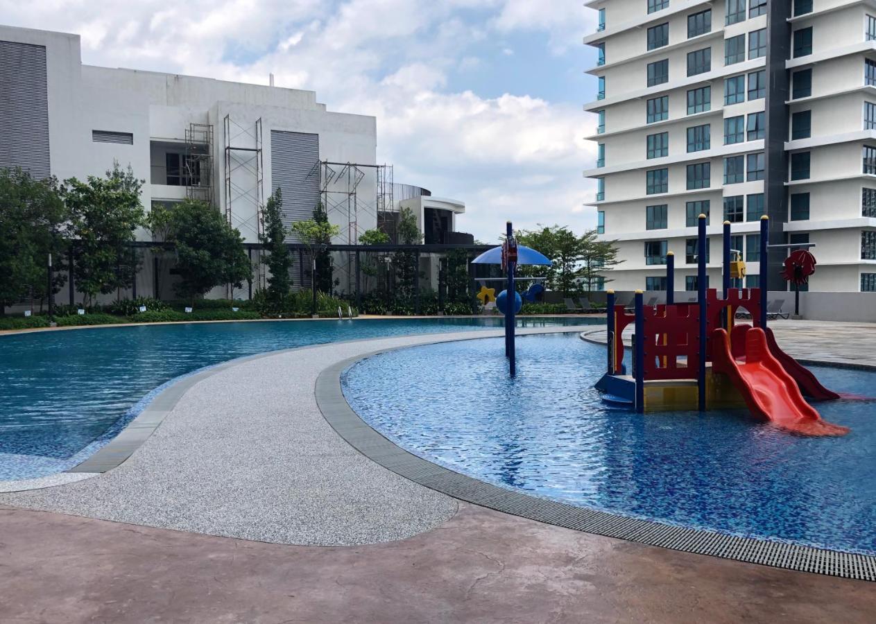 Legoland - 1-8 Pax Lego Themed House With Superhero, Pirates & Forest At Puteri Harbour, Encorp Marina, Iskandar, Legoland Johor Bahru Exterior foto